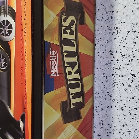 Nestle Turtles Vintage Chocolate Tin Container RARE excellent condition - Picture 3 of 5